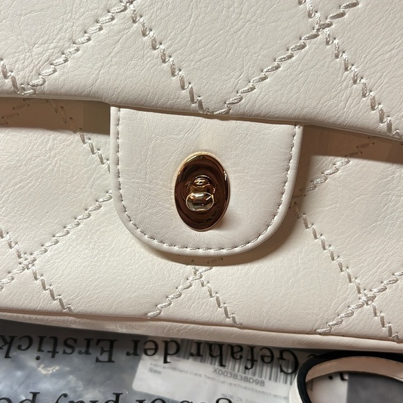 Classic Fashion white bag NWT - Picture 2 of 9